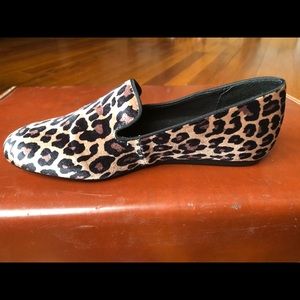 Caslon Leopard Slipper Shoe: Size 8 Velvet Slip-On